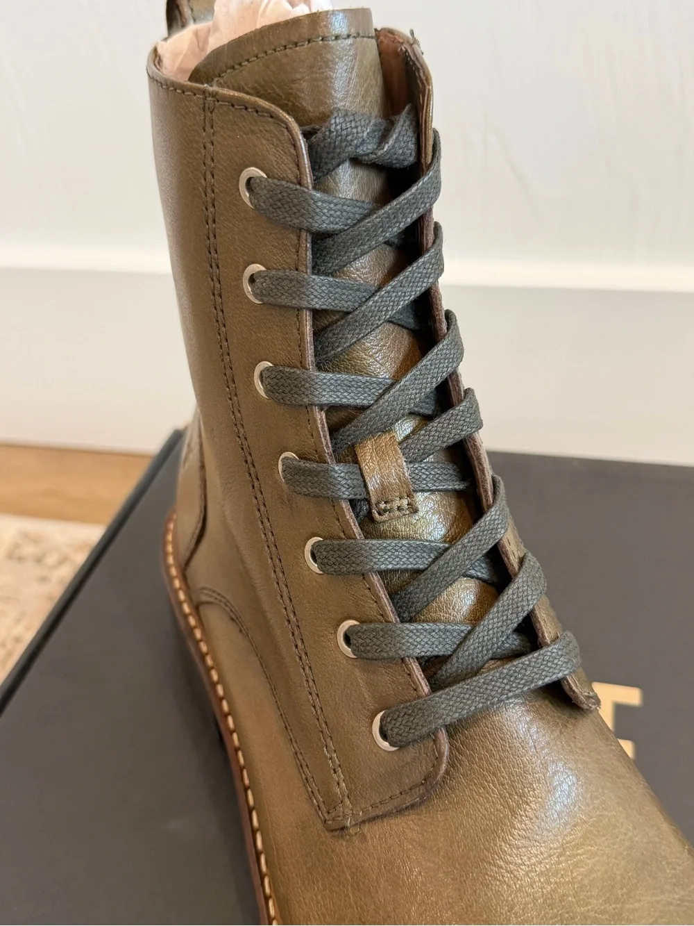 Frye Ella Moto Lace Up Boots Rosemary Leather, Round ToeSize 10 M Low Heel